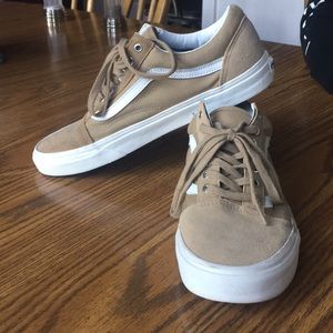 Tan Old Skool Vans
